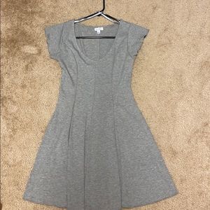 short sleeve dress